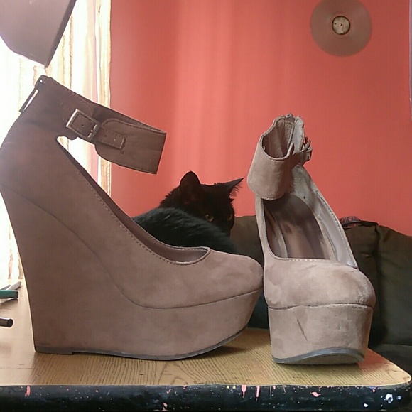 wedges - Picture 3 of 4